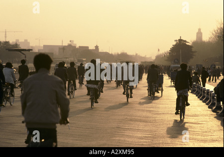 Radfahrer in shanghai, china Stockfoto