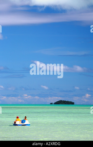 Paddelboot in Aitutaki Lagune Cook Inseln Polynesiens Stockfoto