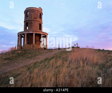 Clavel-Turm am Rand der Klippe über Kimmeridge Bay Purbeck South Dorset England UK Stockfoto