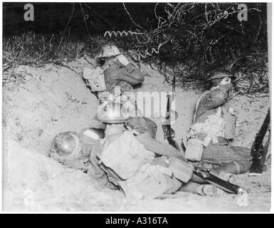 Nacht In einem Shell-Krater Stockfoto