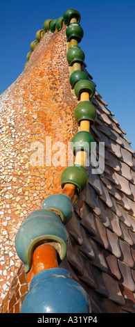 Reptilian gestylt Dach Detail auf Casa Batllo, Barcelona Stockfoto