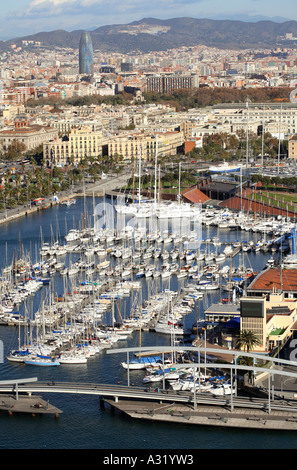 Luftaufnahme der Stadt Barcelona und marina Stockfoto