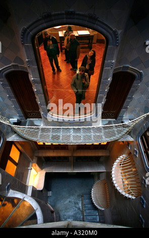 Blick auf zentrale Treppenhaus, Empfangsraum der Casa Batllo, Barcelona Stockfoto