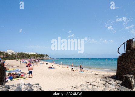 Strand von Playa de Las Cucharas, Costa Teguise, Lanzarote, Kanarische Inseln, Spanien Stockfoto