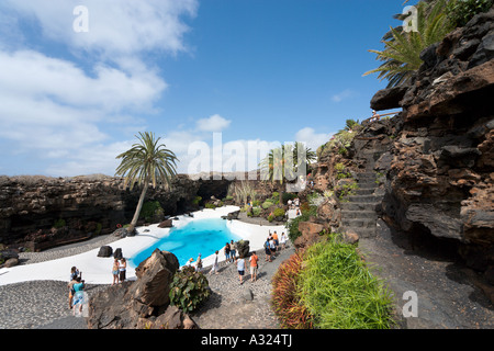 Pool im Jameo Grande, Jameos del Agua, Lanzarote, Kanarische Inseln, Spanien Stockfoto