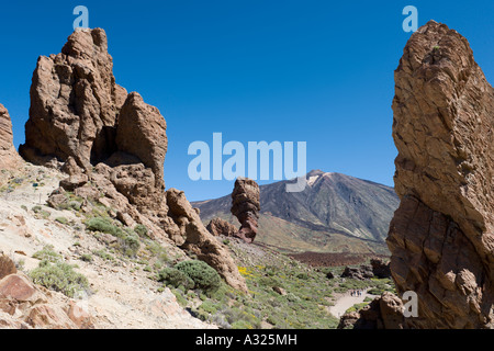 Teide und Los Roques de Garcia, Las Canadas del Teide, Teneriffa, Kanarische Inseln, Spanien Stockfoto
