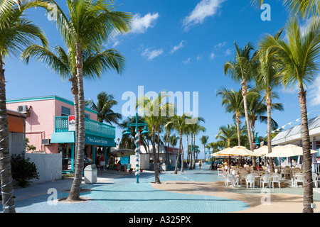 Cafés und Geschäfte im Ort Zentrum, Estero Island, Fort Myers Beach, Golfküste, Florida, USA Stockfoto