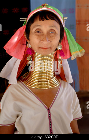 Padaung lange Hals Bergvolk Frau zwischen Mae Hong Son und Pai Thailand Stockfoto