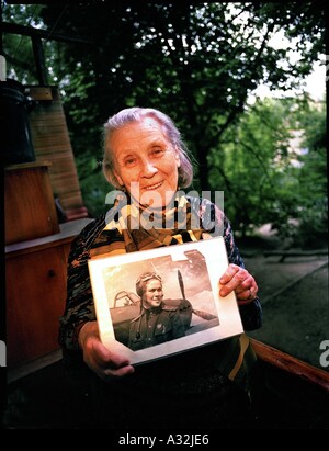 Barry Lewis Netzwerk Fotografen Bild Ref Bla 10156564 Psd Stalin s Falken Kampfpilot im 2. Weltkrieg gegen die Luftwaffe Stockfoto