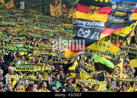 Fans des Fußballvereins Borussia Dortmund, Dortmund, Deutschland Stockfoto