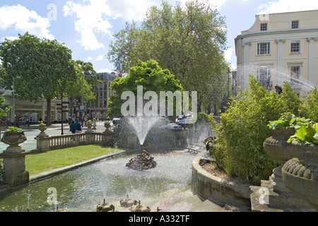 Neptunbrunnen auf der Promenade in Cheltenham Spa, Gloucestershire Stockfoto