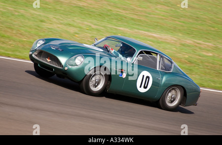 1962 Aston Martin DB4 GT Zagato während des Rennens Royal Automobile Club TT Feier. Stockfoto