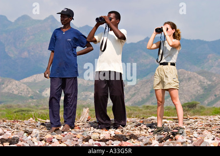 Wildbeobachtung mit Fernglas, Dschibuti, Afrika Stockfoto