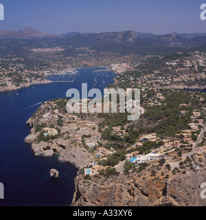 Aerial image suchen NE über einen Teil von La Mola Landzunge in Richtung Hafen von Puerto Andratx früher Puerto Andraitx SW Mallorca Balear Stockfoto