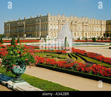 FRANKREICH ILE-DE-FRANCE SCHLOSS VERSAILLES AUS DEM SÜDEN PARTERRE Stockfoto