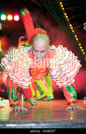 Tänzerin bei La Tropicana Nightclub, Havanna, Kuba Stockfoto