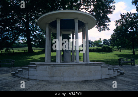 American Bar Association Magna Carta Memorial entworfen von Sir Edward Maufe, Runnymede, Surrey, UK Stockfoto