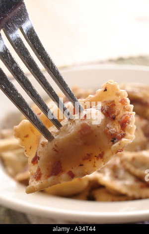 Piemontese nördlichen italienisches Ravioli mit mit Soße Agnolotti Con Sugo d arrosto Stockfoto