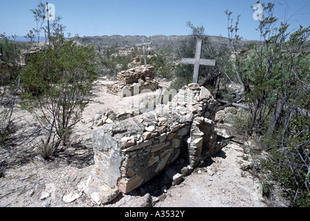 Gräber auf dem Friedhof Terlingua Ghost Town in der Nähe von Big Bend Nationalpark Stockfoto