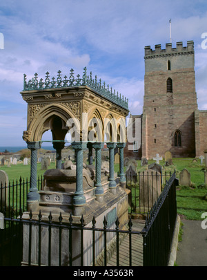 Die Gnade Gottes Liebling Grab in St. Aidan Kirchhof, Bamburgh, Northumberland, England, UK. Stockfoto