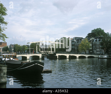 Kanal-Szene in Amsterdam Niederlande Stockfoto