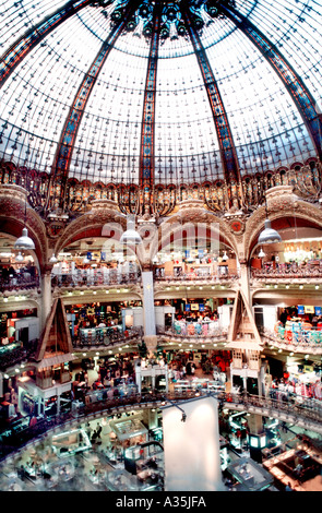Paris Frankreich, Galeries Lafayette, französische Kaufhaus, Innenhof, Wide Angle View Stockfoto