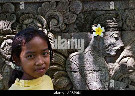 Indonesierin in Pura Maduwe Karang Tempel, Bali, Indonesien, Asien Stockfoto