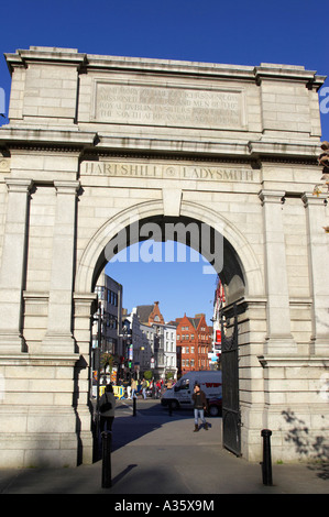 Füsiliere Bogen Eingang zum St. Stephens Green von Grafton Street Dublin City Centre Stockfoto