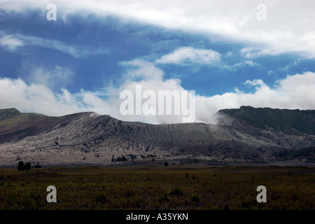 Vulkanlandschaft Mount Bromo in Indonesien Stockfoto