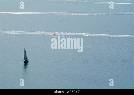 Segelboot segeln Bassin d Arcachon aus der großen Düne Pyla Frankreich Stockfoto