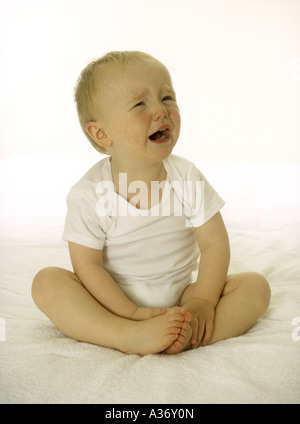 Babyjungen Weinen Stockfoto