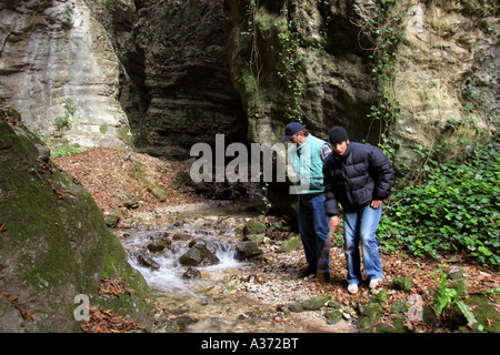 Forra del Brasa ". Schlucht in Panoramastraße von Tremosine Tal. Gardasee Stockfoto