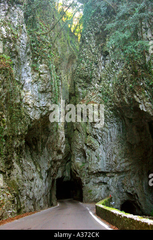 "Forra del Brasa". Schlucht in Panoramastraße von Tremosine Tal. Am Gardasee. Stockfoto