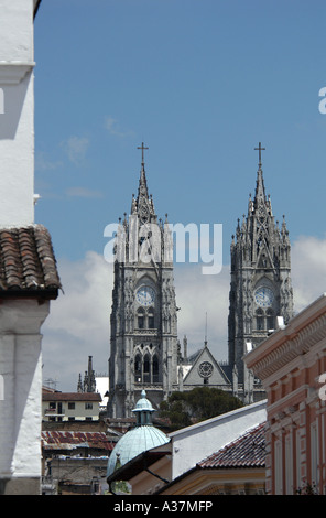 La Basilica del Voto Nacional in der Altstadt von Quito, Ecuador Stockfoto