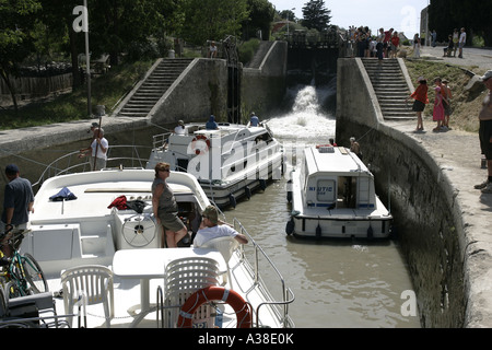 NEUF ECLUSES, BEZIERS, LANGUEDOC, FRANKREICH Stockfoto