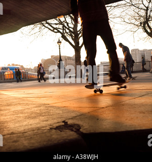 Skateboarder auf der South Bank London England UK Stockfoto
