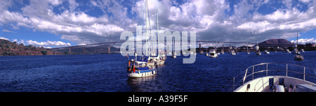 Brücke des Amerikas, Puente de Las Américas, Straßenbrücke Panama Mittelamerika, Pacific Eingang zur Panamakanal yacht Stockfoto