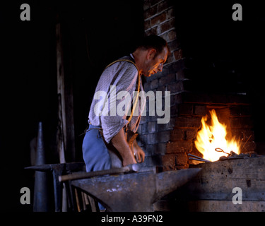 CA - NEW BRUNSWICK: Schmied an der Kings Landing Siedlung Stockfoto