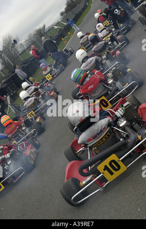 vertikale Mini-max Kart Gitter von hinten Nutts Ecke Motorsport Schaltung County Antrim-Nordirland Stockfoto