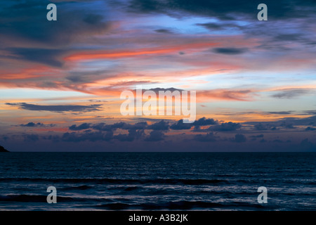 Andamanensee Sonnenuntergang Patong Beach Phuket Thailand Asien Stockfoto