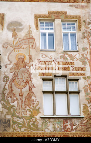 Tschechien Tschechien Bohemia Prag alte Stadt Platz der Storch Haus Wandbild von St Wenceslas auf dem Pferderücken durch Mikulas Ales Stockfoto