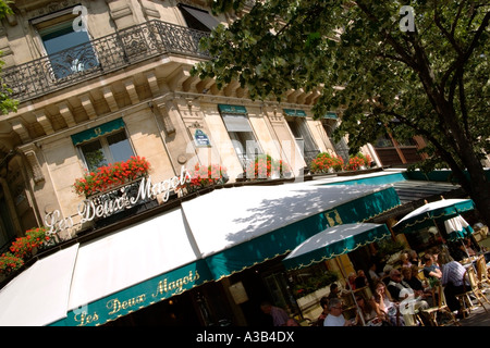 Frankreich-Ile de France Paris Rive Gauche Ort St Germain des Pres Les Deux Magots literarisches Café beliebt bei den Surrealisten Stockfoto