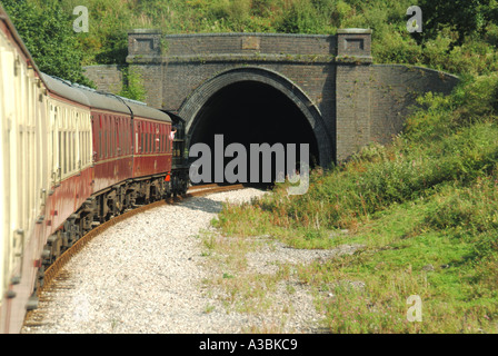 Gloucestershire Warwickshire Museumsbahn in Cotswolds an Bord Dampfzug aus Cheltenham in Richtung Winchcombe Stockfoto