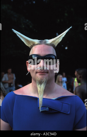 Zecher auf der Love Parade Berlin Stockfoto