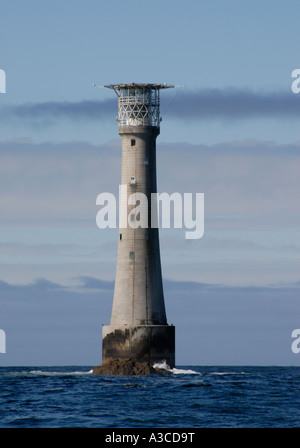 Der Granit-Turm des Bishop Rock Leuchtturm aus der westlichen Felsen St Agnes Isles of Scilly UK 16. September 2006 Stockfoto