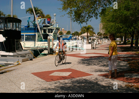 Polizei auf Fahrrad in Sarasota Florida USA Stockfoto