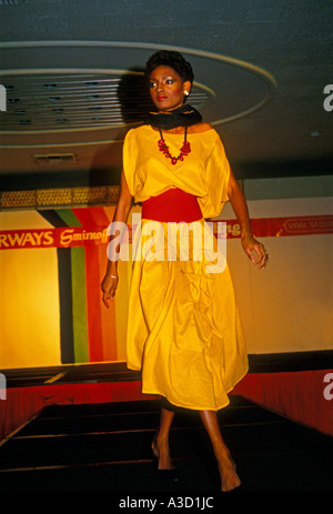 Fashion Model auf der Piste, Model, Laufsteg, Stadt Kingston, Kingston, Jamaika Stockfoto