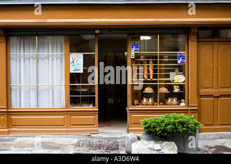 Boulangerie, Massat Pyrenäen Orientales Frankreich. Juni 2005. Stockfoto