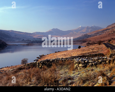 DER SNOWDON HORSESHOE aus über Llynnau Mymbyr in Snowdonia "National Park". Capel Curig Conwy North Wales UK Stockfoto