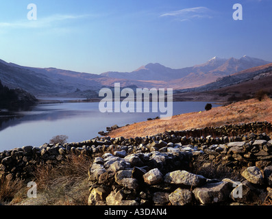 DER SNOWDON HORSESHOE aus über Llynnau Mymbyr in Snowdonia-Nationalpark. Capel Curig Conwy North Wales UK Großbritannien Stockfoto